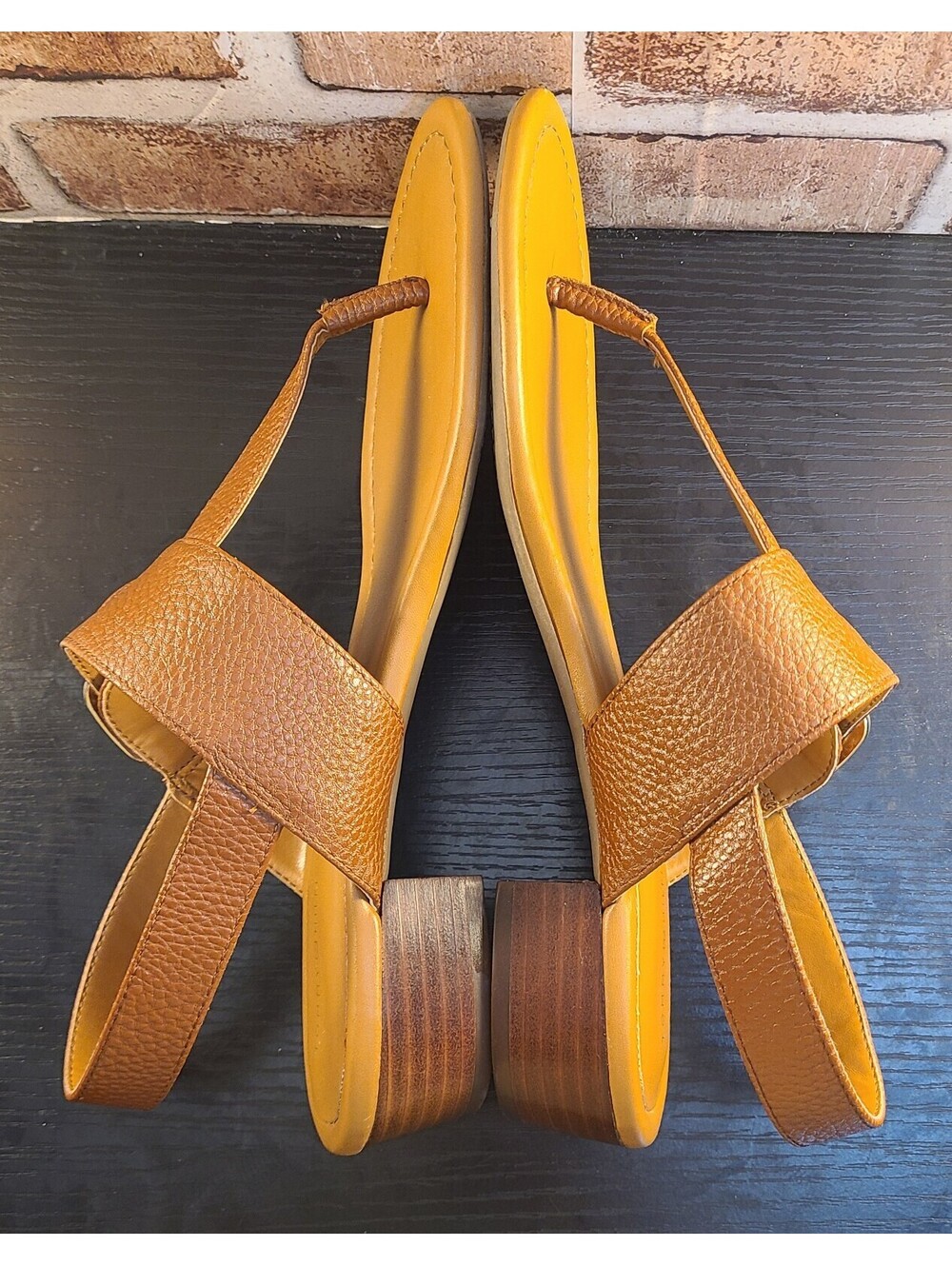 Tommy Hilfiger T-Strap Thong Sandals Womens Size 10 Brown Tan Side Buckle Summer - Picture 5 of 9